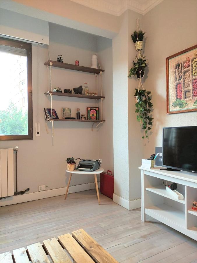 Apartamento Mavi Bilbao Bagian luar foto